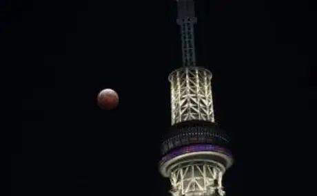 東京スカイツリータウン®×Vixen 1月31日！「皆既月食＆ブルームーン　天体観測イベント」に協力 赤銅色に染まる月を天体望遠鏡で観測