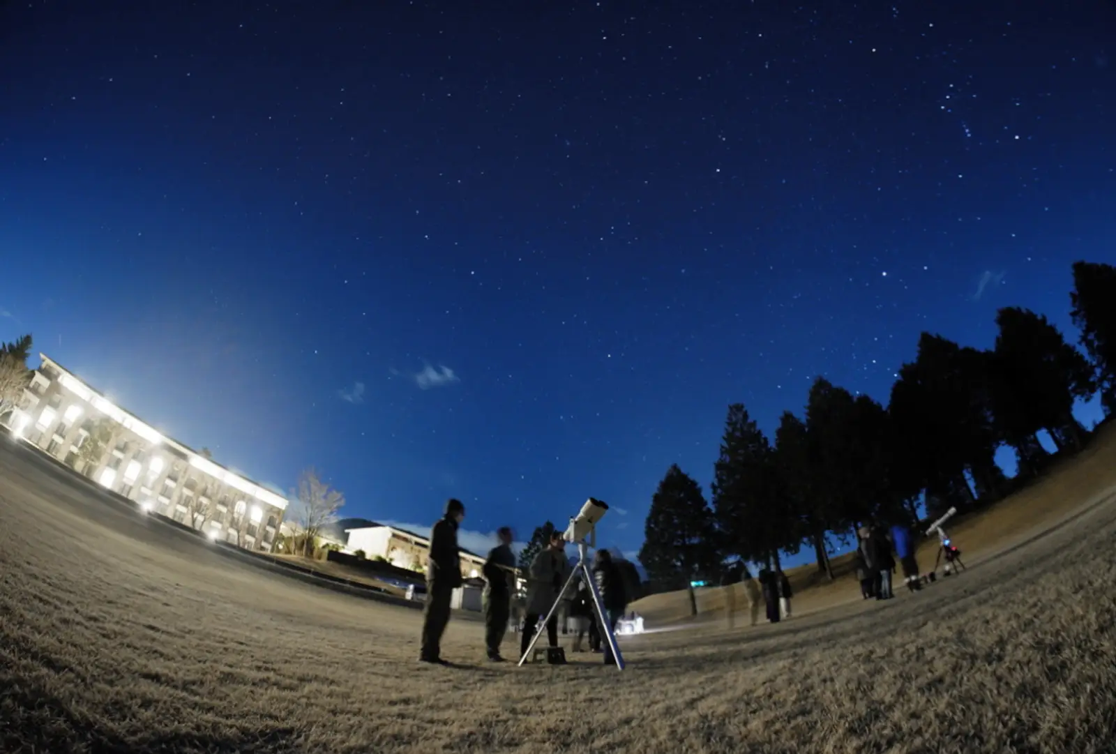 ”夜間特別解放　ゴルフ場で、星降る夏の夜を体験” 箱根仙石原プリンスホテル「夏休みイベント　星空観察会」に協力